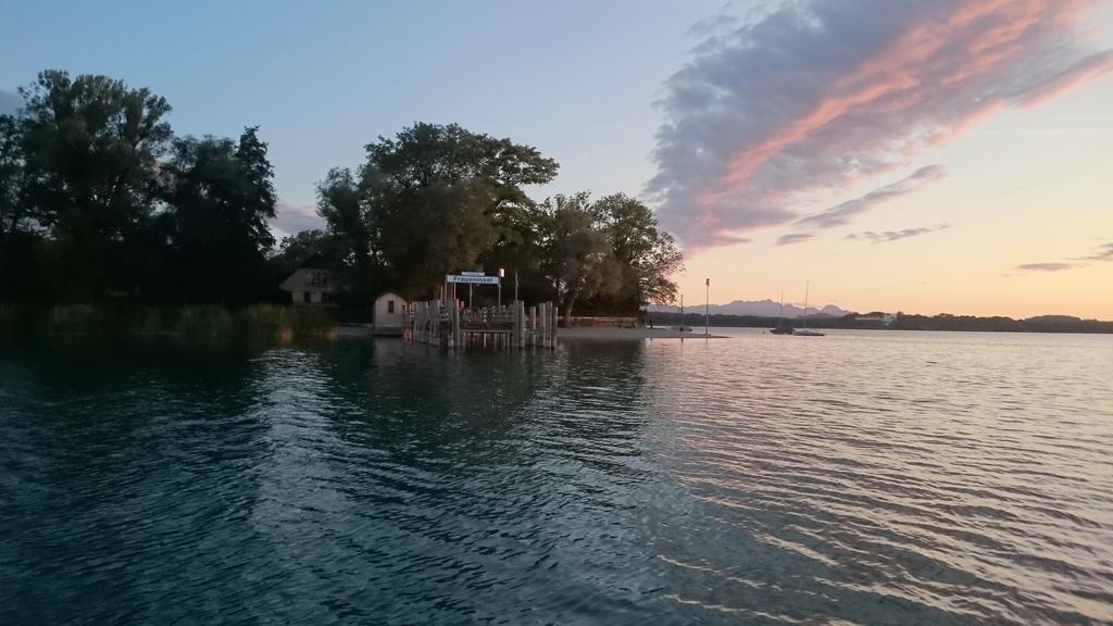 Peterlhaus Hotel Frauenchiemsee Exterior foto